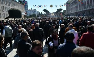 U Albaniji građani izašli na proteste zbog povećanja cijena goriva i hrane